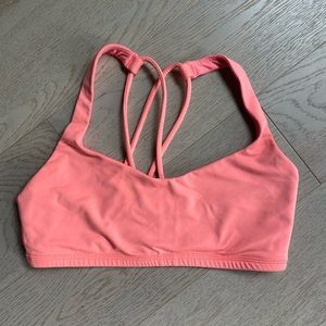 Lululemon Free To Be Bra SZ 4